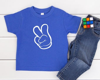 2nd Birthday Shirt, Mickey Cartoon Hands Toddler T-Shirt, White Gloves I'm This Many, Peace Sign, Two Years Old Little Kids Shirt