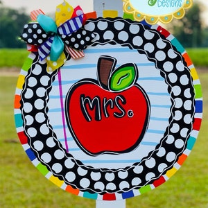 Door Hanger Template -Apple circle