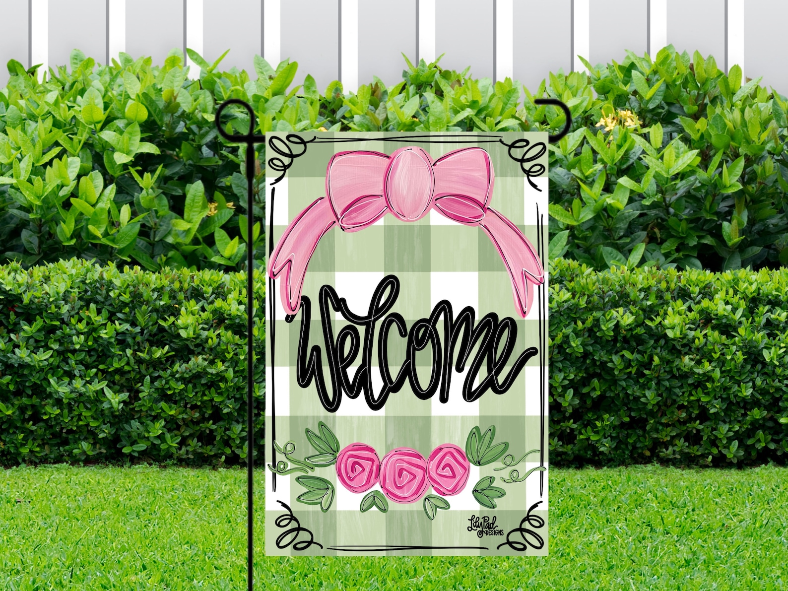 Bow and roses garden flag