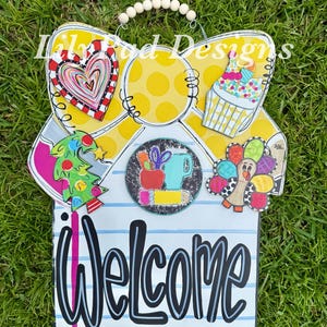 Notebook paper with pencil bow door hanger PLUS 5 ATTACHMENTS (school supplies,cupcake, heart, turkey, Christmas tree)