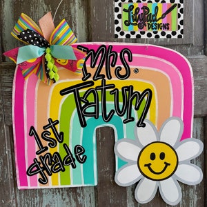 Door Hanger Template -Rainbow/daisy