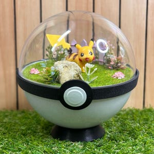 Pokedomes Diorama - Pikachu