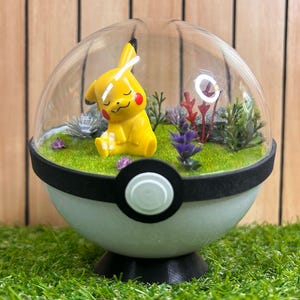 Pokedomes Diorama - Pikachu B