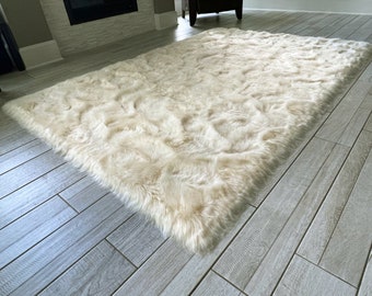 Faux Sheepskin Super Soft, Rectangular shape Area Rug, Plush Fur Shaggy Silky Plush carpet for Bedrooms,Living,Kids Rooms,Sofa-Cream color