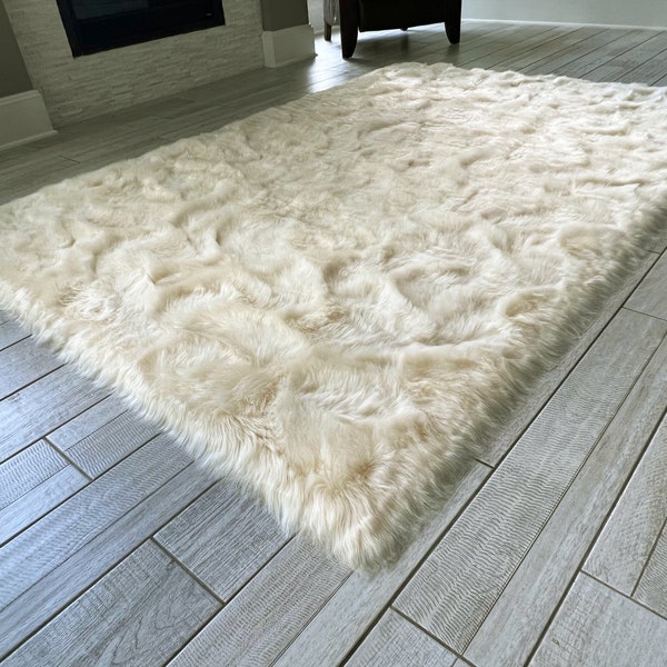 Faux Schaffell Super Soft, Rechteckige Form Teppich, Plüsch Pelz Shaggy Seidig Plüsch Teppich für Schlafzimmer,Wohnzimmer,Kinderzimmer,Sofa-Creme Farbe