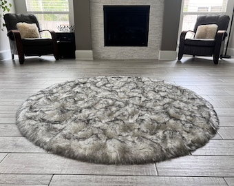 Faux Sheepskin Round Area Rug, Plush Shaggy Faux Fur Carpet