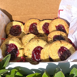Gourmet Large Cookie Box, Dozen Artisan Cookies, Pistachio Raspberry Cookies, Pretzel Cookies
