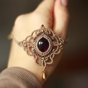 macrame amethyst bracelet Makramee boho Armband macramé tribal hippie jewelry Armschmuck Geschenksidee gift idea Hochzeit euphoriamacrame
