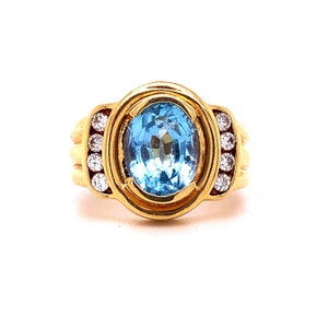 Vintage/Antique 14K Yellow Gold Oval Cut Blue Topaz and Diamond Fashion Ring/Cocktail Ring