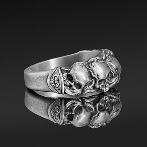 Gothic Skull Wedding Band Ring For Men in Sterling Silver, Vintage Goth Engagement Ring, Unique Biker Mens Promise Ring, Silver Men Jewelry