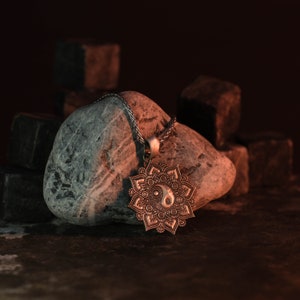 Symbol Yin Yang, Naszyjnik Harmonii, Filozofia Wschodu, Biżuteria Równowagi, Wisiorek Taoistyczny, Podwójne Siły, Światło i Ciemność