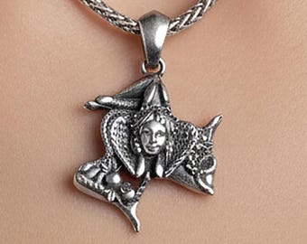 Silver Trinacria Necklace | Unisex Medusa Medallion | Mens Medusa Greek Pendant | Medusa Pendant | Mythology | Minimalist | Gift for Him