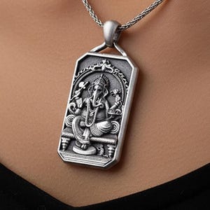 Hindu pendant silver - Etsy 日本