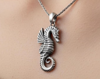 Colgante de caballito de mar de plata de ley hecho a mano, collar con temática oceánica