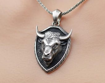 シルバー ブル ペンダント、ブルヘッド ネックレス、ブル ネックレス 