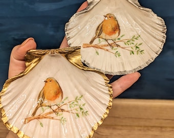 Robin Bird Branch Ring Dish Scallop Shell Gilded Gold Varnished Shiny Devon Trinket Dish Liquid Gold Decor Home