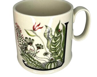Anthropologie Florence Balducci Monogramm J Tasse, tropisch geblümt