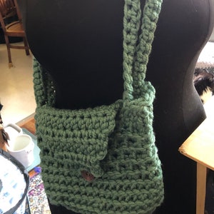 Bolso de hombro verde salvia