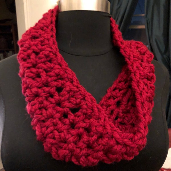Red Mobius Twist Cowl