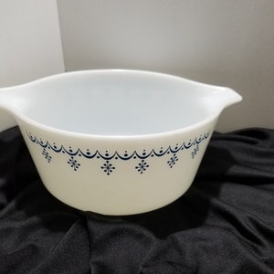 Snow Flake Garland Cinderella Series Pyrex Bowl