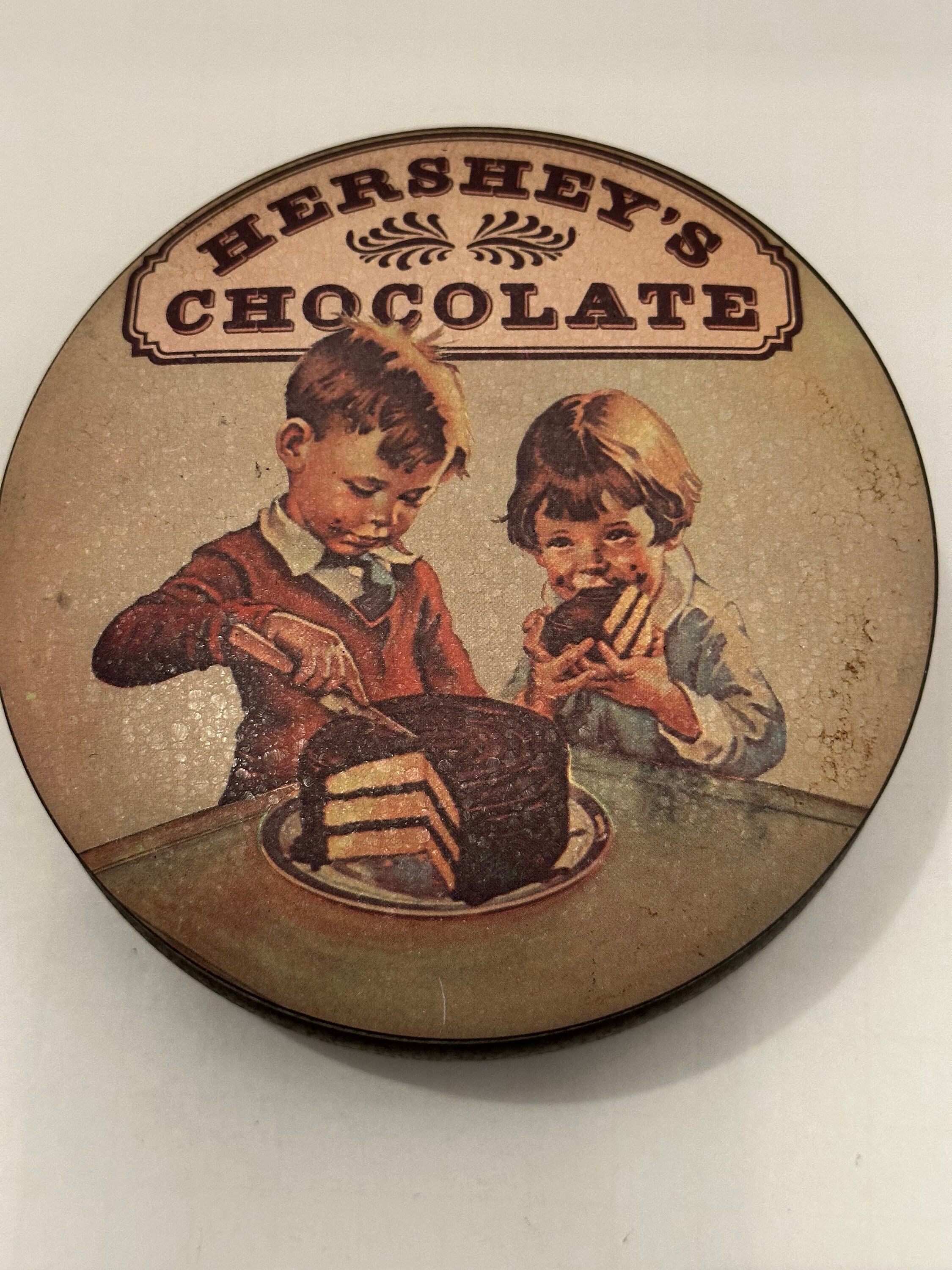 ハーシーズ チョコレート コレクターズ ラウンド缶 1982年 イギリス製