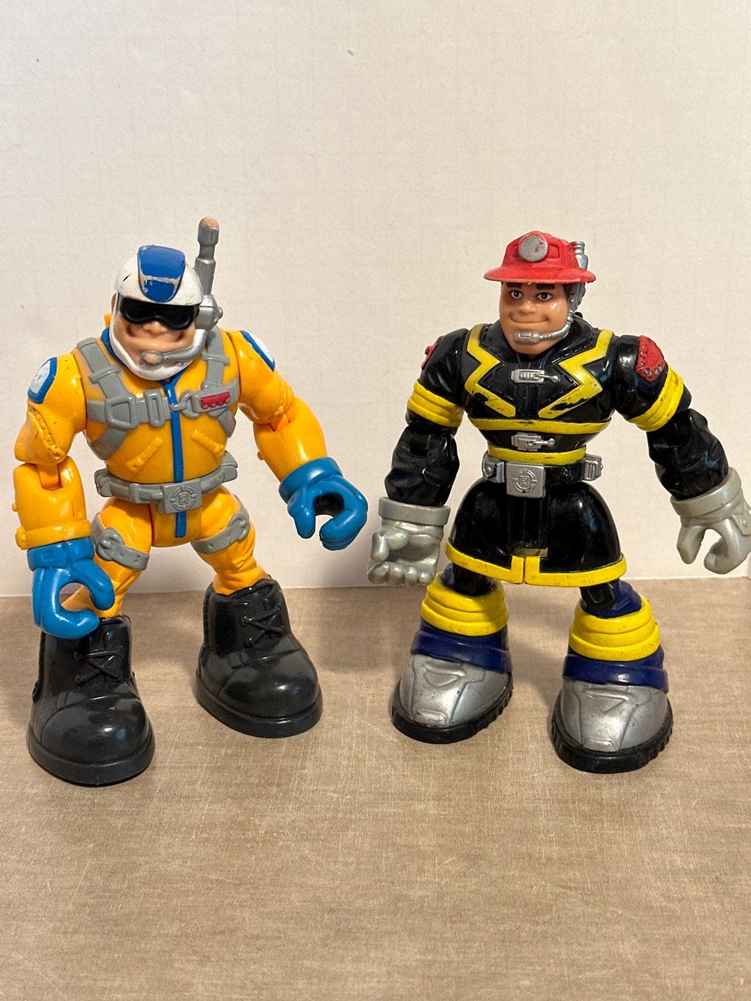 Rescue Heroes Cliff Hanger and Fireman Poseable Action Figure Fisher ...