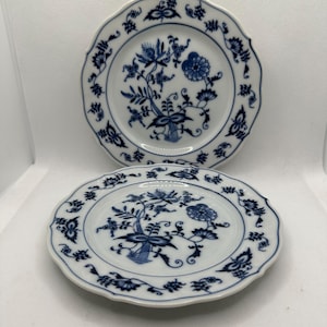 Blue Danube Bread and Butter Dessert Plates Blue Onion Pattern Lot of 2 Made in Japan
