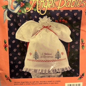 1992 Bucilla I Believe in Christmas Angel Babies 15 inch Stamped Cross Stitch 33231 NOS