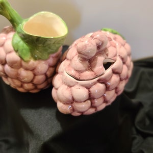 VTG Ceramic Grape Cream and Sugar Set