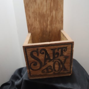 VTG Wooden Salt Box 1999