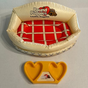 Vintage 1986 Tonka Pound Puppies Inflatable Bed & Feeding Dish