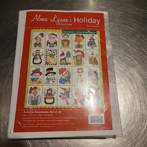 Herrschner&#39;s Counted Cross-stitch Ornament Kit from Alma Lynne&#39;s Holiday Collection