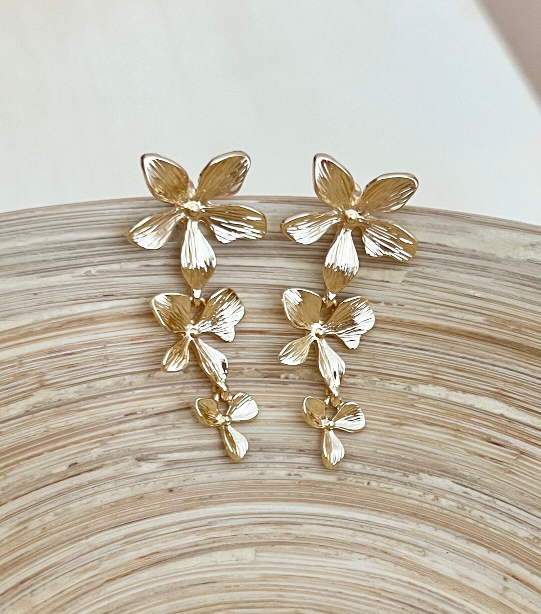 Gold Flower Earrings, Flower Drop Earrings, Cute Flower Earrings — free download