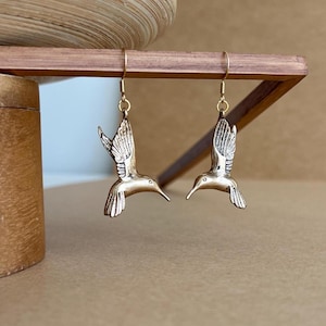 Flying Hummingbird Earrings, Elegant Nature-Inspired Jewelry, Brass Dangle Earrings, Unique Bird Earrings, Statement Earrings, Gift For Her