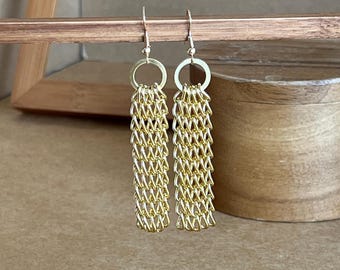 Pendientes de cadena de oro, pendientes largos colgantes, pendientes geométricos de oro, pendientes de borlas llamativos, pendientes modernos, pendientes de diseño, regalos