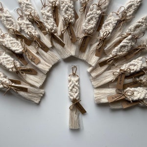 Chaveiros Boho Macrame - Lembrancinhas personalizadas para casamento e chá de bebê - Presentes personalizados para madrinhas - Lembranças para convidados em grandes quantidades
