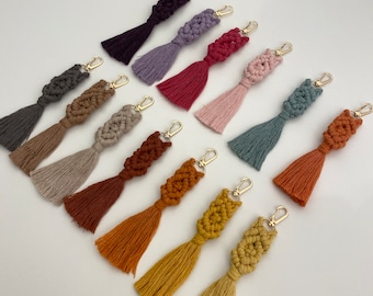 Colorful Macrame Keychain - Perfect Boho Gift for Wedding or Baby Shower - Personalized Macrame Keychain - Boho Chic Favors