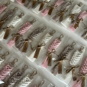 Macrame Keychain - Perfect Gift for Her, Wedding, Baby Shower, Bachelor Party Favors / Personalized Favor / Engagement Gifts