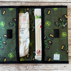 Cartera de mano para pañales - Tractor agrícola verde John Deere - Regalo único para baby shower