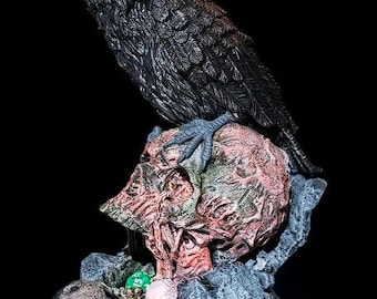 Raven and Skull Dice Tower, dice tray, dungeons and dragons, dnd, dice, pla, 3dprinted, TTRPG,