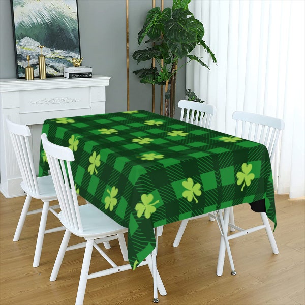 Nappe rectangulaire - verts foncés et clairs avec des trèfles, parfaite pour la Saint-Patrick ; polyester de haute qualité