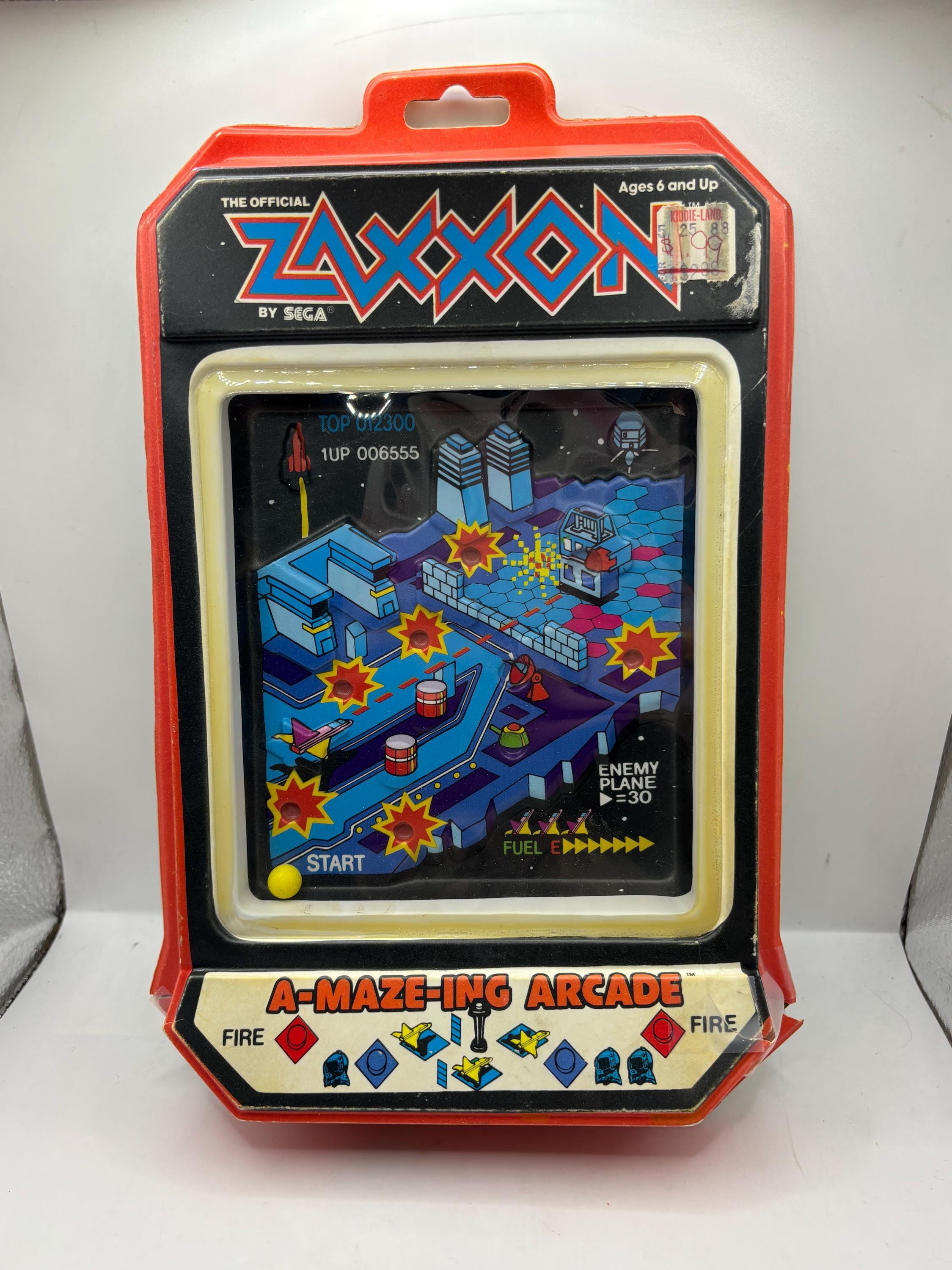 Vintage 1981 Colorforms Zaxxon by Sega A-maze-ing Arcade Game