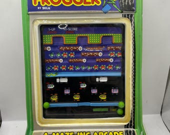 Vintage 1981 Colorforms Frogger by Sega A-maze-ing Arcade Game