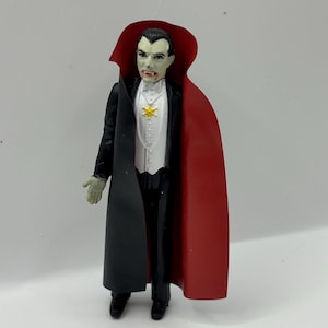 Vintage 1980 Remco Universal Monsters 3.75&quot; Dracula Figure - GLOW in the Dark