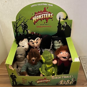 Vintage 1999 Universal Monsters CVS 9" stuffies/pluche complete set in displaydoos winkel