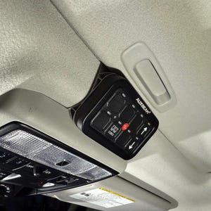 Panel de interruptores AuxBeam de 8 bandas con montaje personalizado - Toyota 4Runner 5.ª generación impreso en 3D