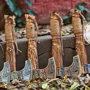 5 Axt-Set Wikinger Geschenk Geschmiedete Axt aus Kohlenstoffstahl mit graviertem Eschenholzgriff, Wikinger Axt mit Scheide Bestes Geburtstags-Jubiläumsgeschenk für ihn