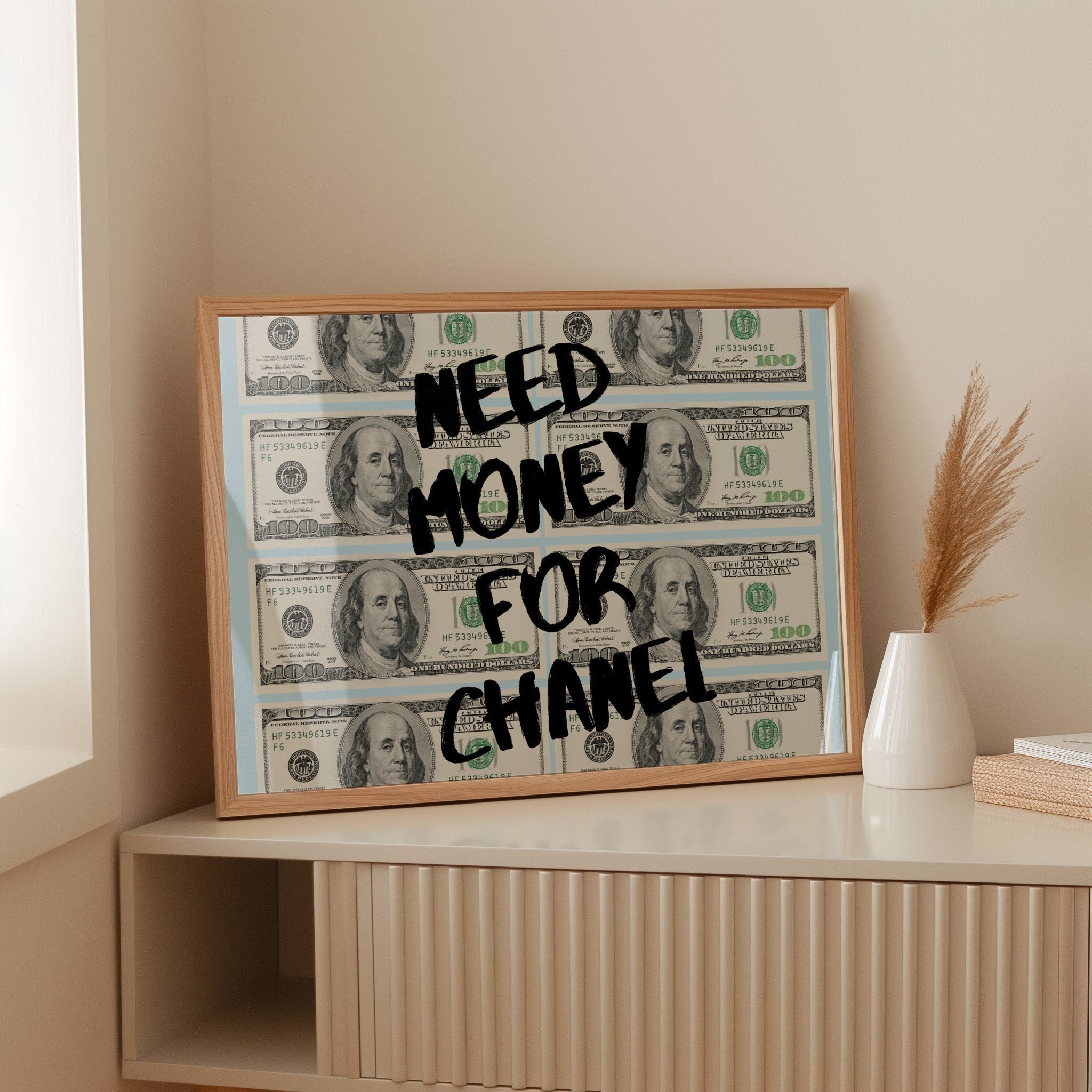 Arte de parede grafite azul, decoração de quarto formal, 'precisa de dinheiro para chanel', arte de parede urbana, pôster de dinheiro, decoração moderna, estética, impressão funky