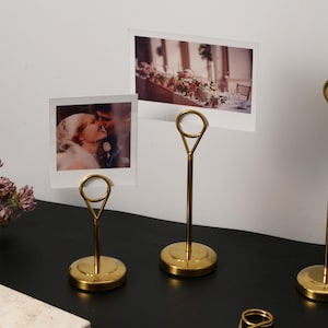 Porta tarjetas dorados, porta tarjetas de lugar para bodas en oro rosa, soporte plateado, soporte para número de mesa grabado personalizado, decoración para bodas, porta tarjetas para sentarse