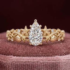Ocean Inspired Summer Beach Jewelry, Pear Cut Lab Grown Diamond Wedding Ring, Unique Seashell Starfish Ring, 14K Gold Scalloped Shell Ring